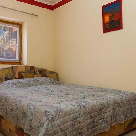 بيت للعطل In 39890 Balatonmáriafürdő