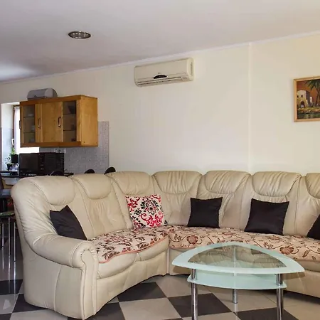 بيت للعطل In 39890