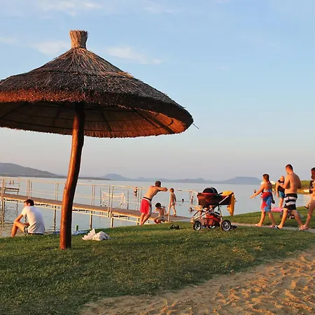 In 39890 * Balatonmáriafürdő