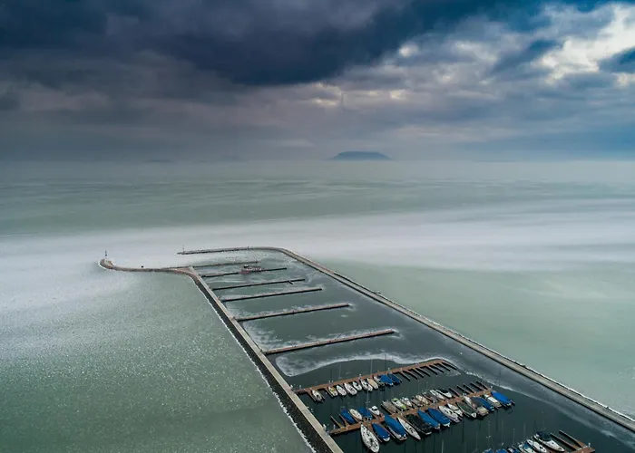 In 39890 Σπίτι διακοπών Balatonmáriafürdő